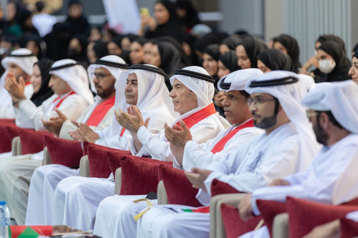 جامعة الإمارات تحتفل بعيد الاتحاد الـ51 زكي نسيبة: هذا اليوم لم يكن يوماً عابراً في التاريخ بل يوماً له دلالات ومعاني صاغها القادة المؤسسون