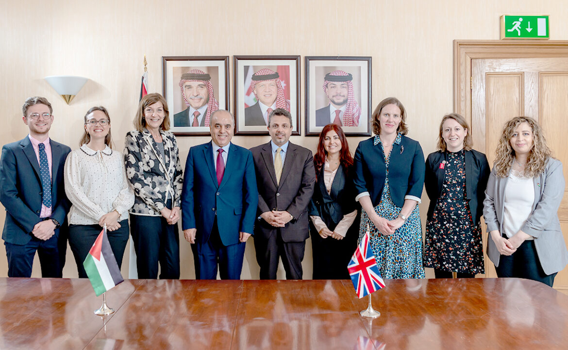 اتفاقية شراكة بين وزارة التربية والتعليم وشركة  (PEARSON) لإدراج مناهج وتخصصات (BTEC) للمرة الأولى ضمن مسار التعليم المهني في المدارس الأردنية الحكومية
