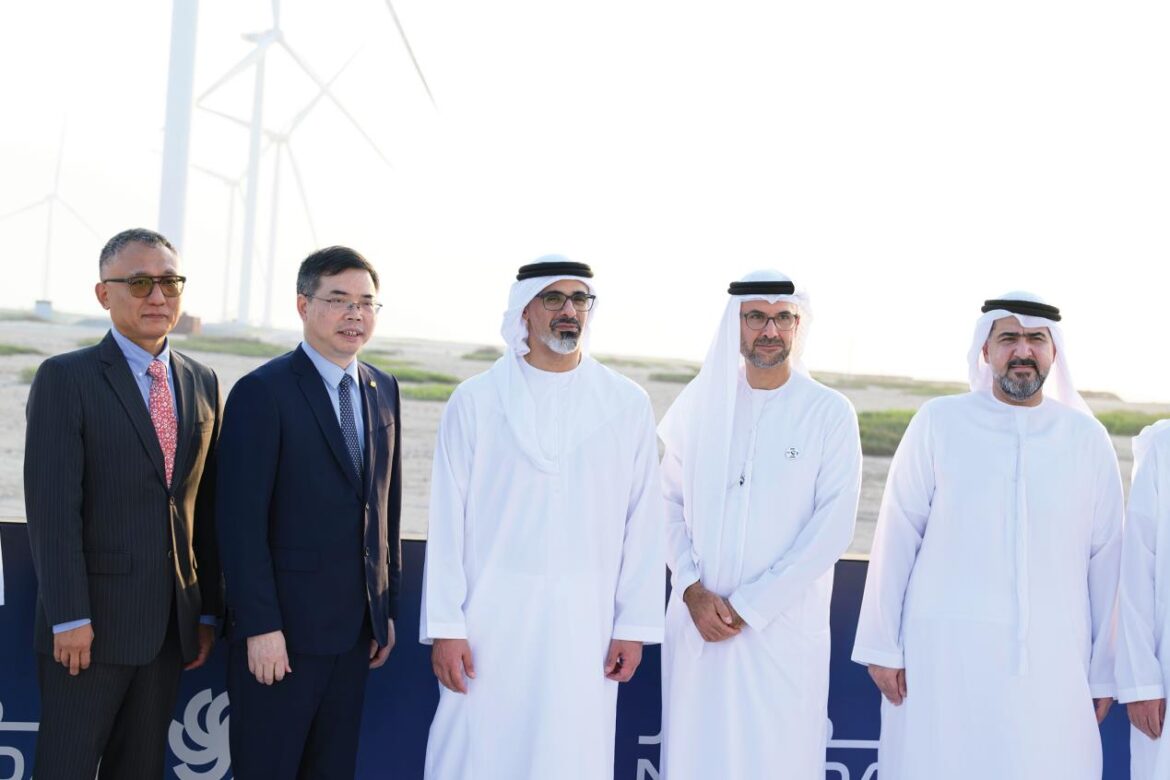 نيابة عن رئيس الدولة.. خالد بن محمد بن زايد يدشِّن برنامج الإمارات لطاقة الرياح