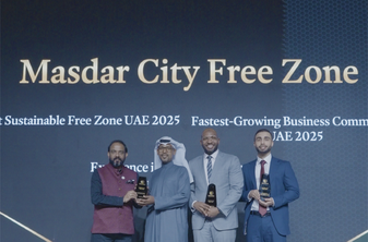 تكريم المنطقة الحرة في مدينة مصدر كأسرع منطقة حرة نمواً في الإمارات